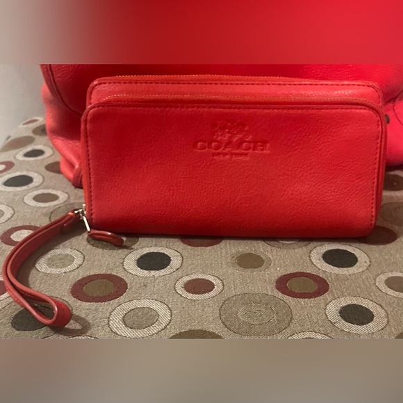 COACH Orange F34039 MICKIE Satchel/Tote W/ Matching Large Zip Around Wallet - Picture 6 of 15